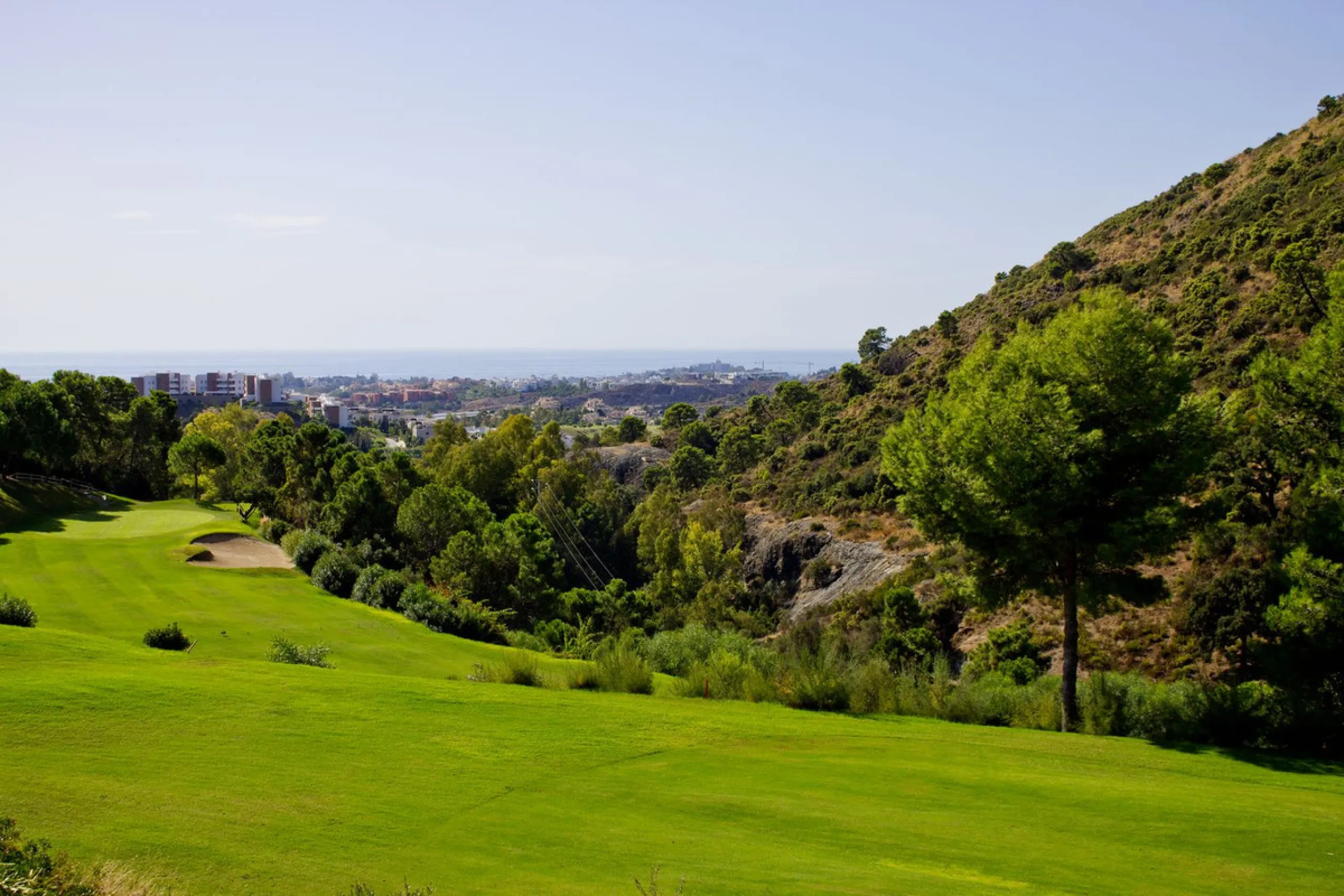 An opportunity to buy and build on one of the best FRONTLINE and last plots available in Los Arqueros Golf and Country Club.