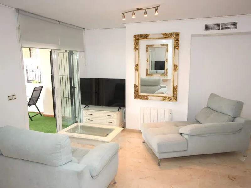 House - Townhouse в продаже в Marbella, Málaga. В доме 3 спален и 3 ванных комнат. Площадь дома 219 м²
