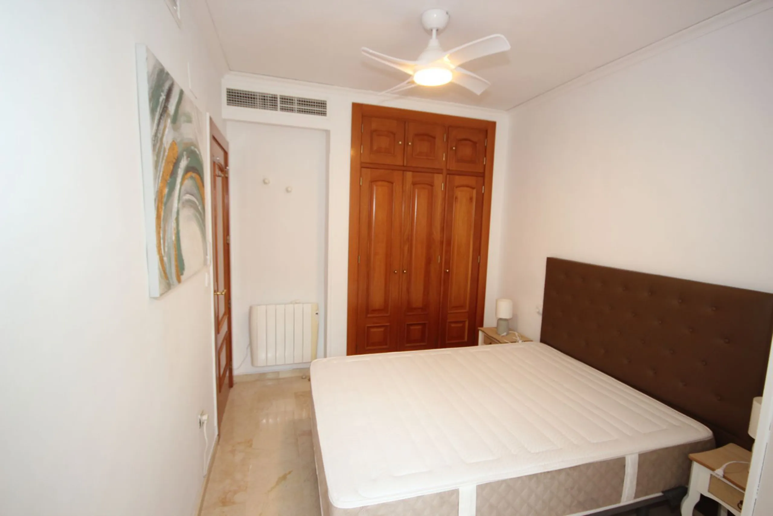 House - Townhouse в продаже в Marbella, Málaga. В доме 3 спален и 3 ванных комнат. Площадь дома 219 м²