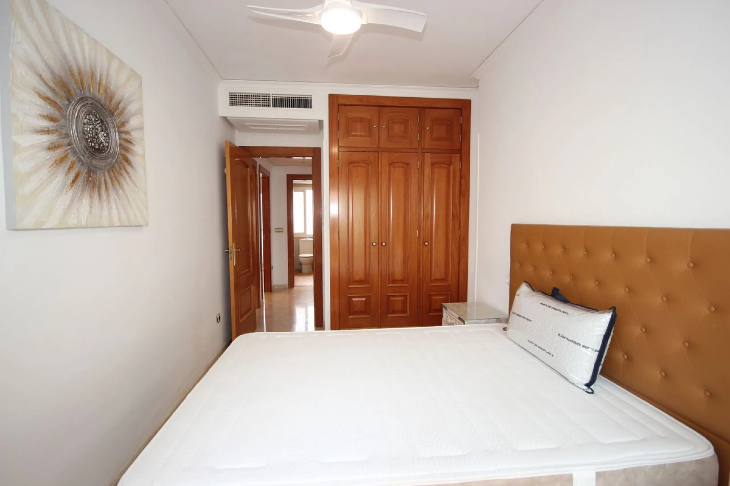 House - Townhouse в продаже в Marbella, Málaga. В доме 3 спален и 3 ванных комнат. Площадь дома 219 м²