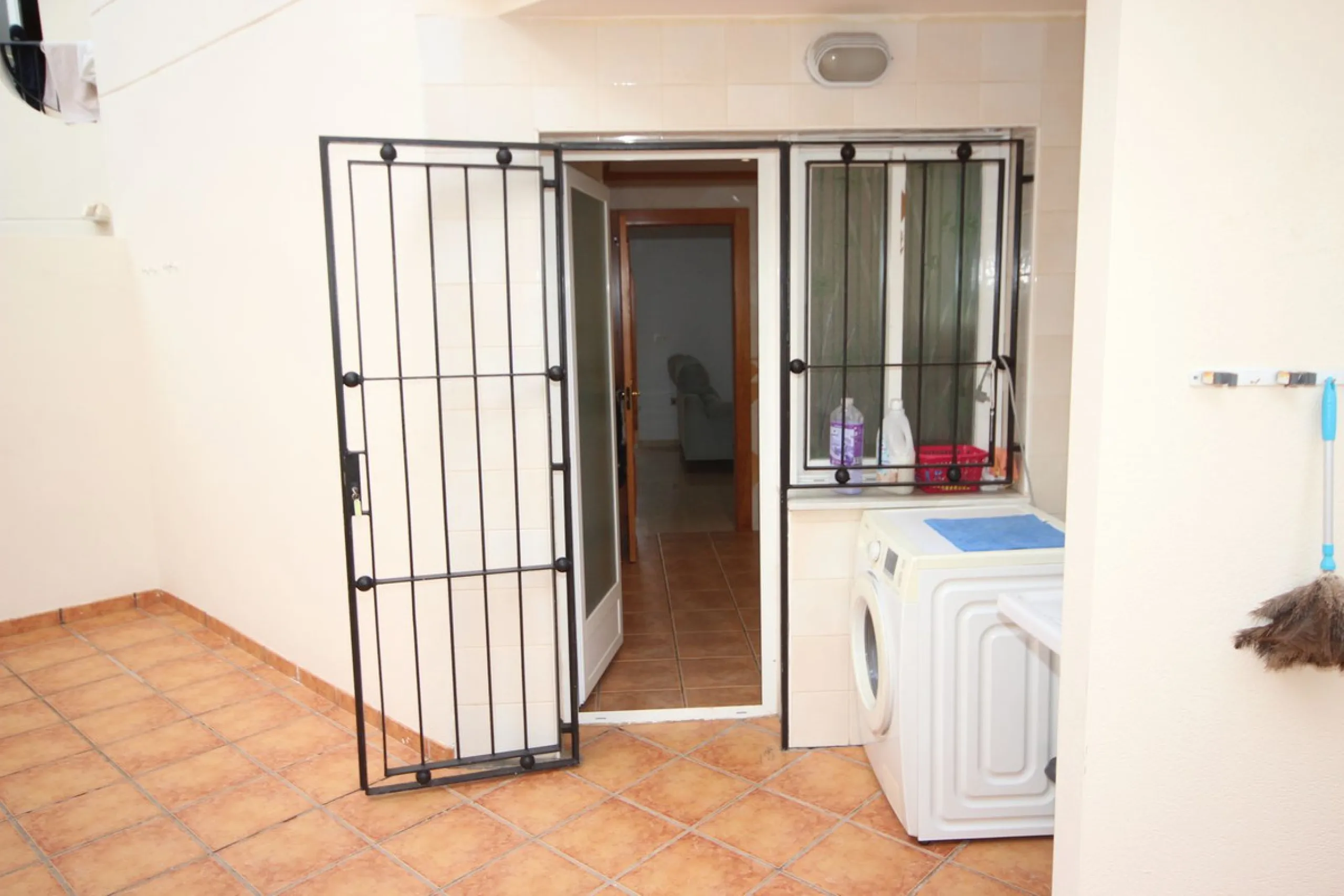 House - Townhouse в продаже в Marbella, Málaga. В доме 3 спален и 3 ванных комнат. Площадь дома 219 м²