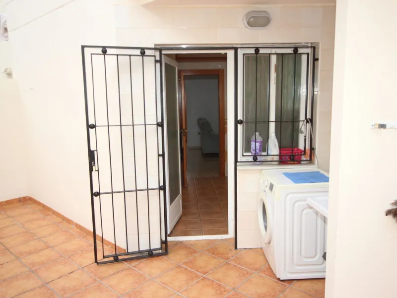 House - Townhouse в продаже в Marbella, Málaga. В доме 3 спален и 3 ванных комнат. Площадь дома 219 м²