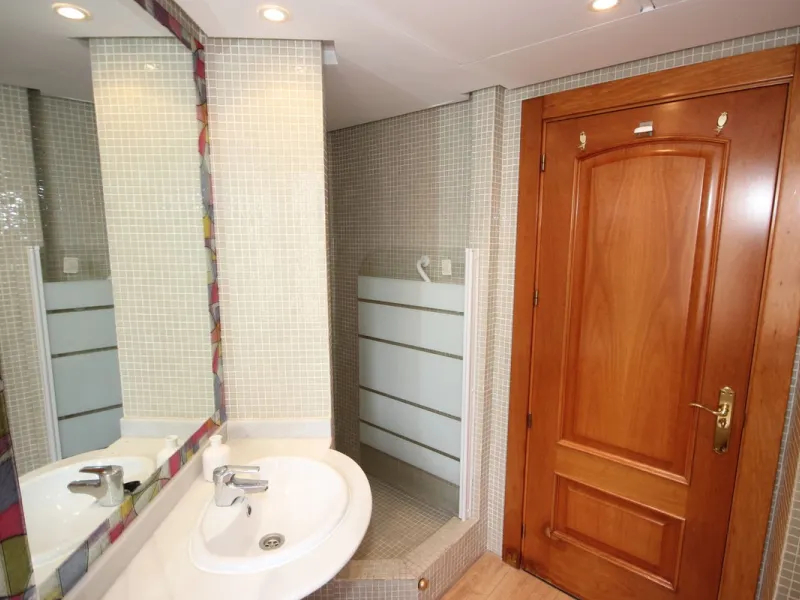 House - Townhouse в продаже в Marbella, Málaga. В доме 3 спален и 3 ванных комнат. Площадь дома 219 м²