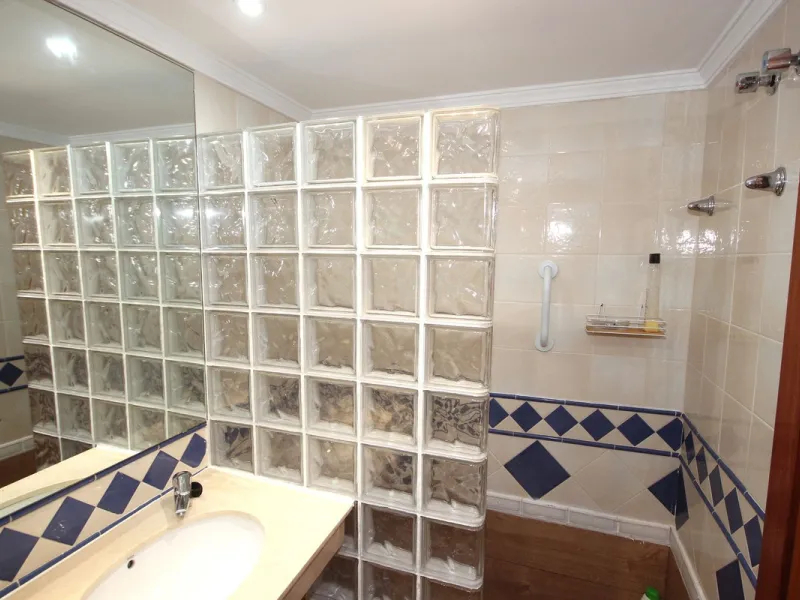 House - Townhouse в продаже в Marbella, Málaga. В доме 3 спален и 3 ванных комнат. Площадь дома 219 м²