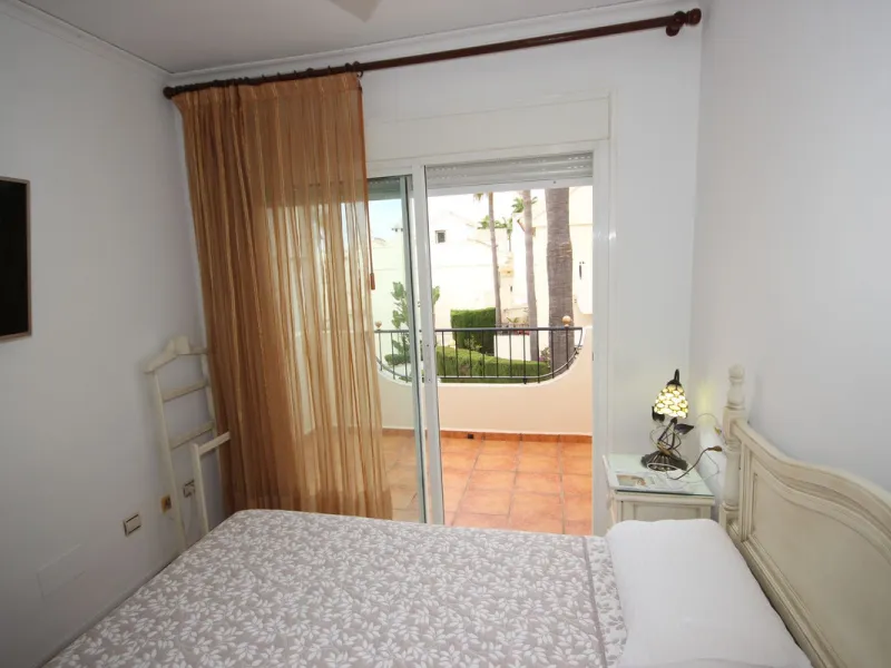 House - Townhouse в продаже в Marbella, Málaga. В доме 3 спален и 3 ванных комнат. Площадь дома 219 м²