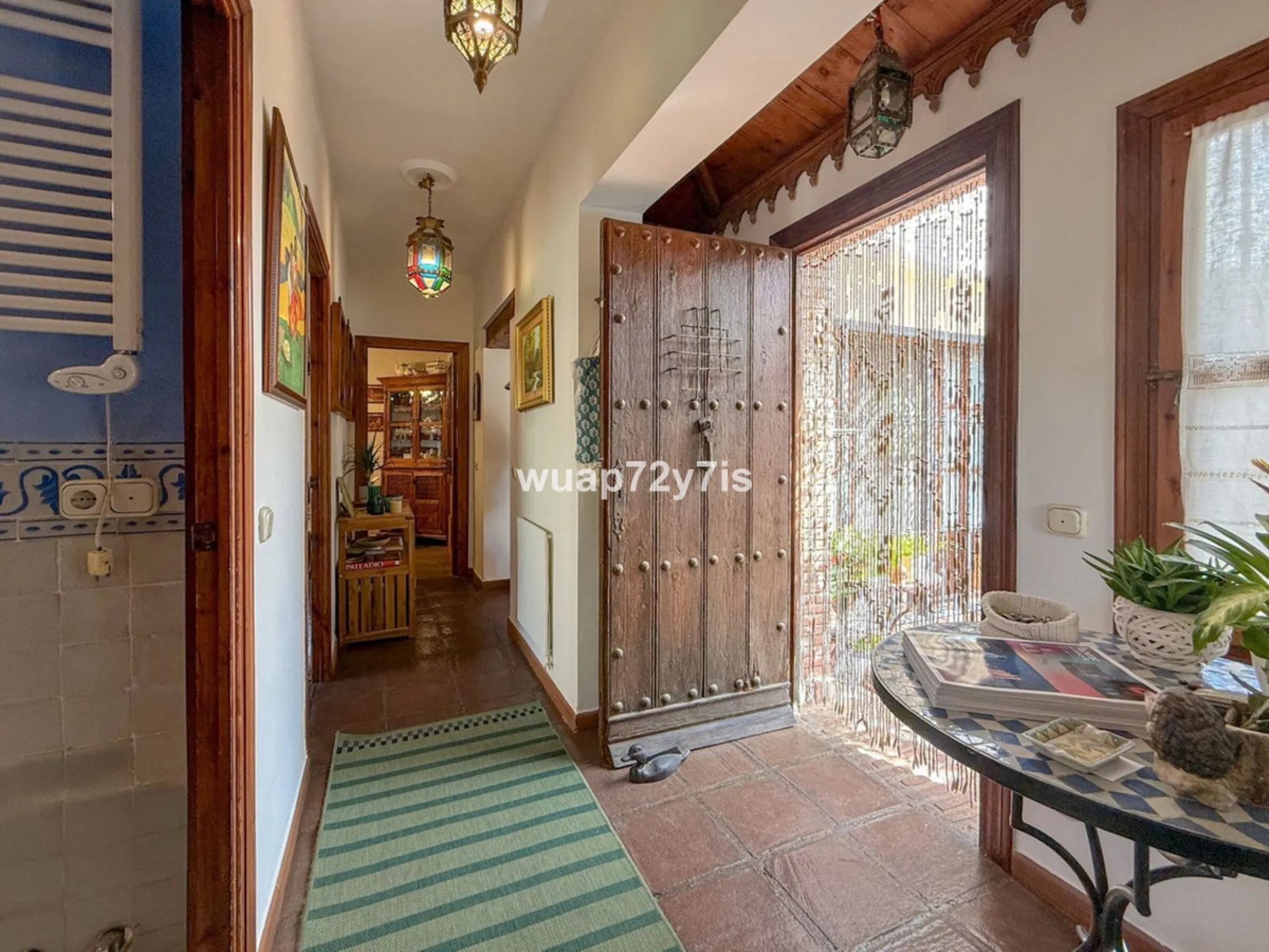 House - Detached Villa в продаже в Marbella, Málaga. В доме 2 спален и 2 ванных комнат. Площадь дома 97 м². Площадь участка 548 м²