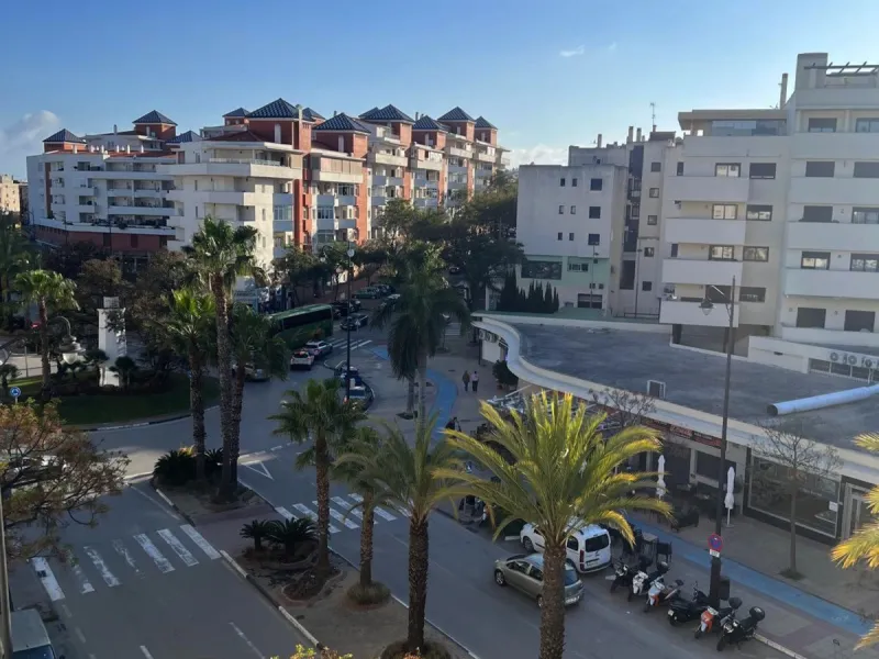 Bright 2-Bedroom Apartment with Terrace, Garage & Storage – Huerta Nueva, Estepona