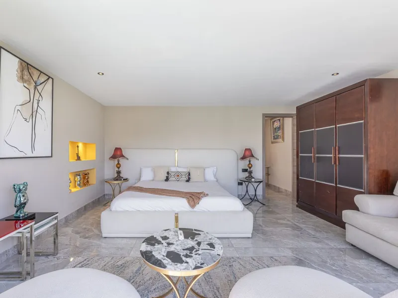 Luxury Duplex Penthouse in the Heart of Puerto Banús