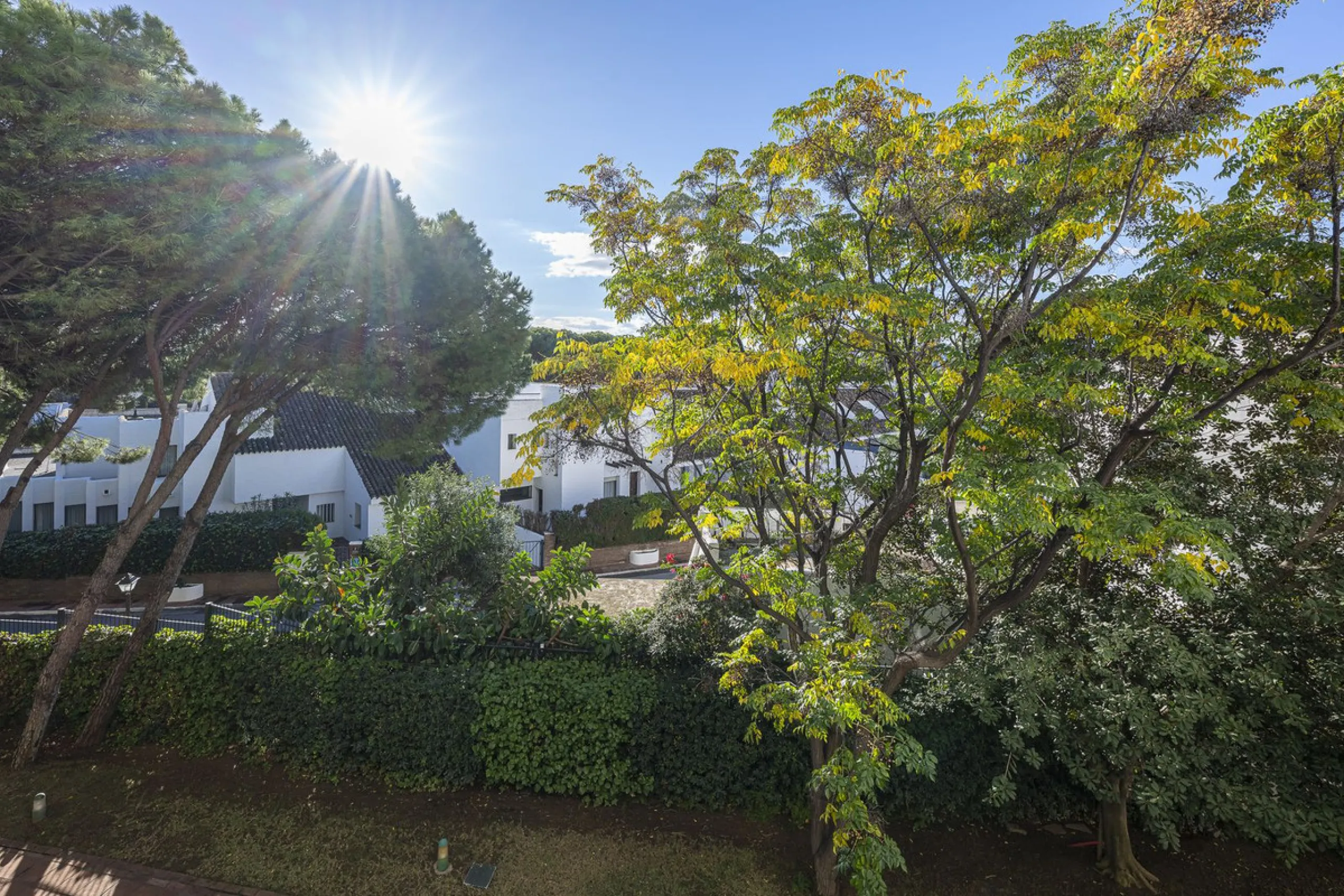 Two-bedroom, two-bathroom flat with a spacious living/dining room opening onto a large terrace. Kitchen plus utility room. One parking space included in the price.