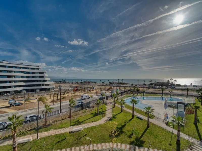 3-bedroom apartment with sea views in Torremolinos — Habitat Alborán Siroco