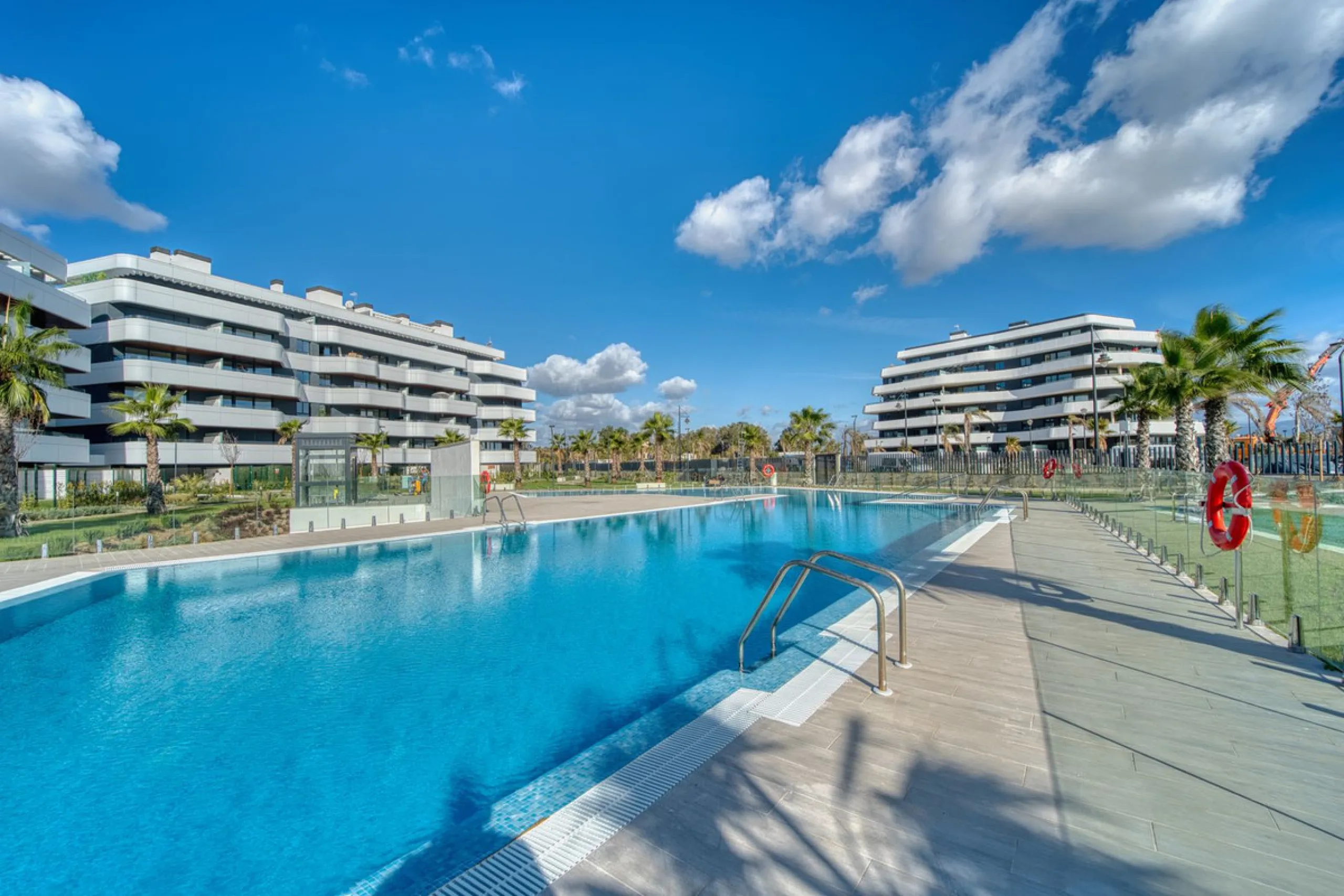 3-bedroom apartment with sea views in Torremolinos — Habitat Alborán Siroco