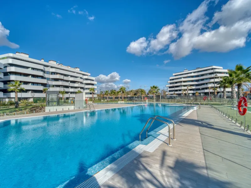 3-bedroom apartment with sea views in Torremolinos — Habitat Alborán Siroco