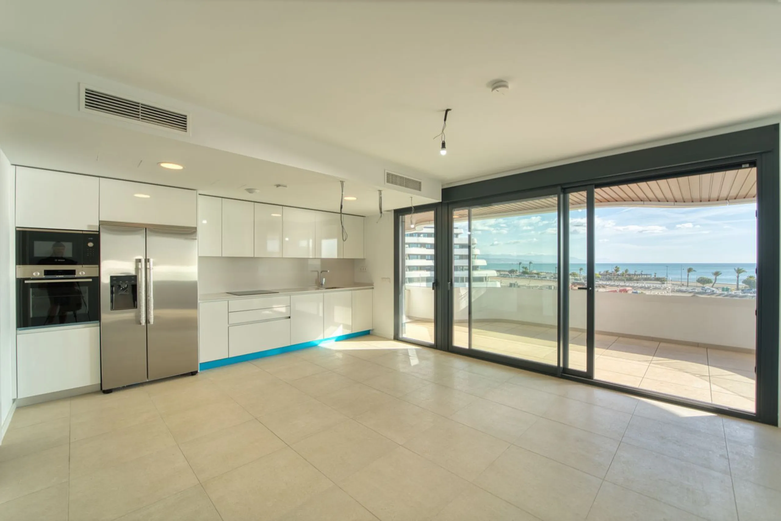 3-bedroom apartment with sea views in Torremolinos — Habitat Alborán Siroco