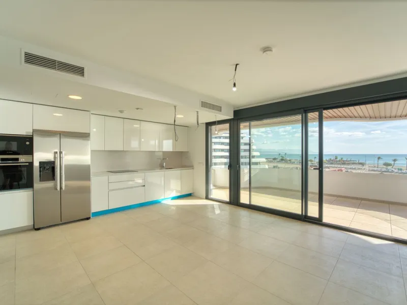 3-bedroom apartment with sea views in Torremolinos — Habitat Alborán Siroco