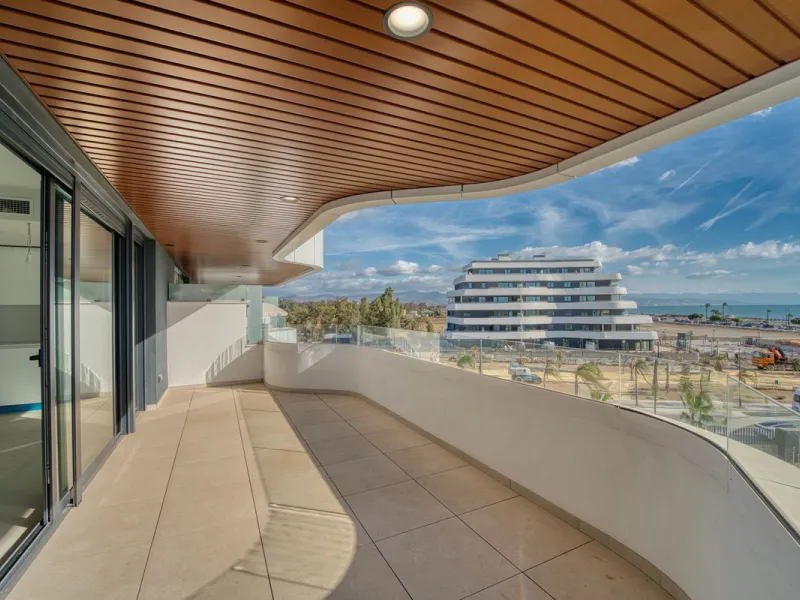 3-bedroom apartment with sea views in Torremolinos — Habitat Alborán Siroco