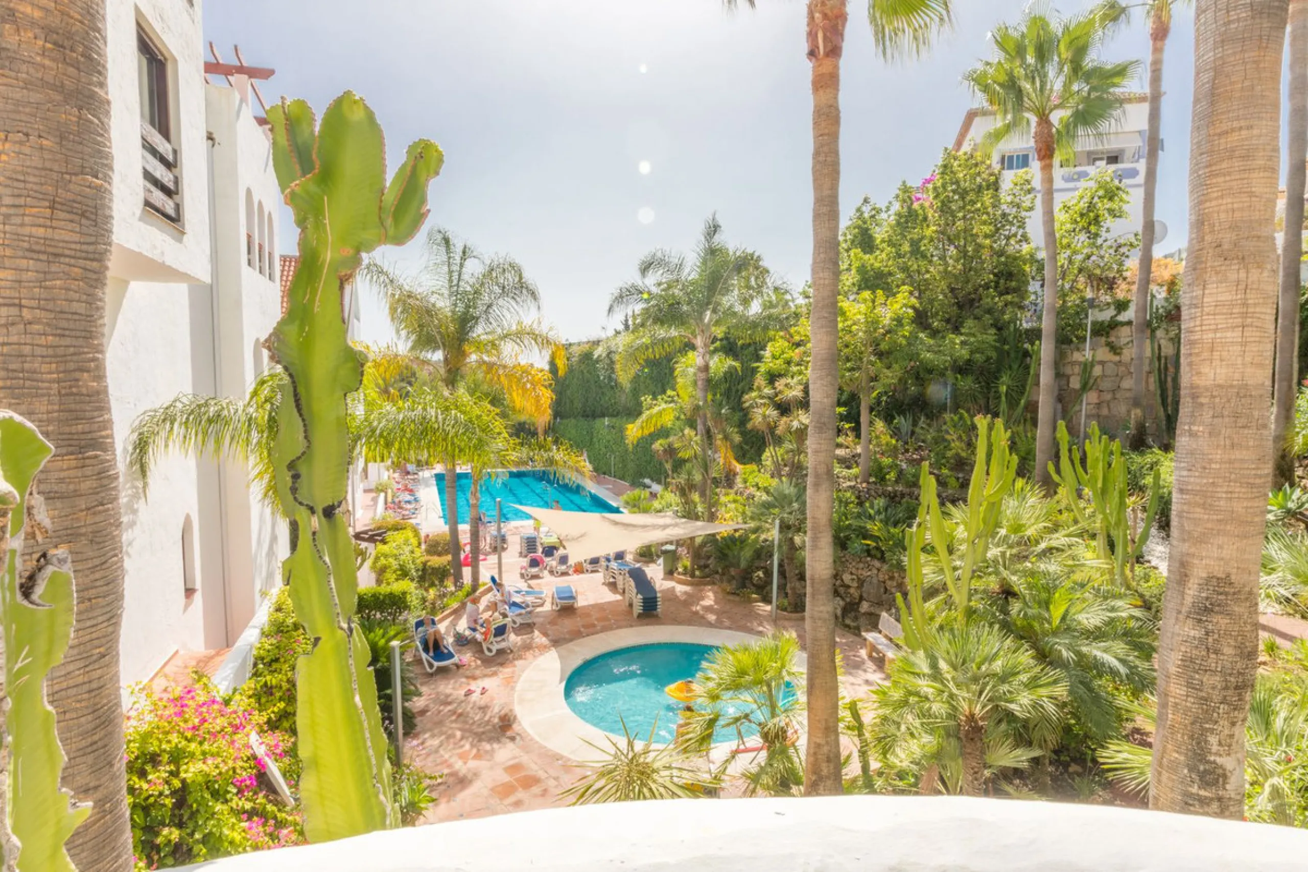 Apartment - Middle Floor Apartment в продаже в Marbella, Málaga. В доме 2 спален и 2 ванных комнат. Площадь дома 110 м²
