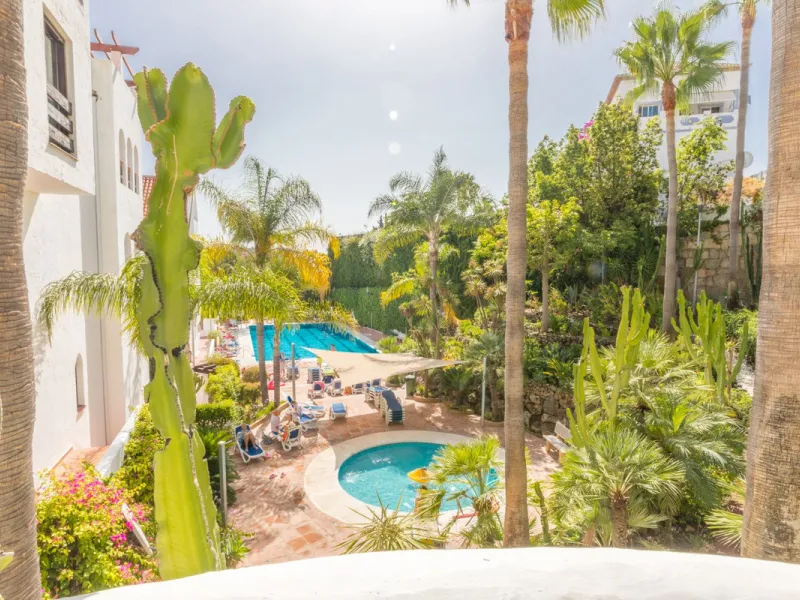 Apartment - Middle Floor Apartment в продаже в Marbella, Málaga. В доме 2 спален и 2 ванных комнат. Площадь дома 110 м²