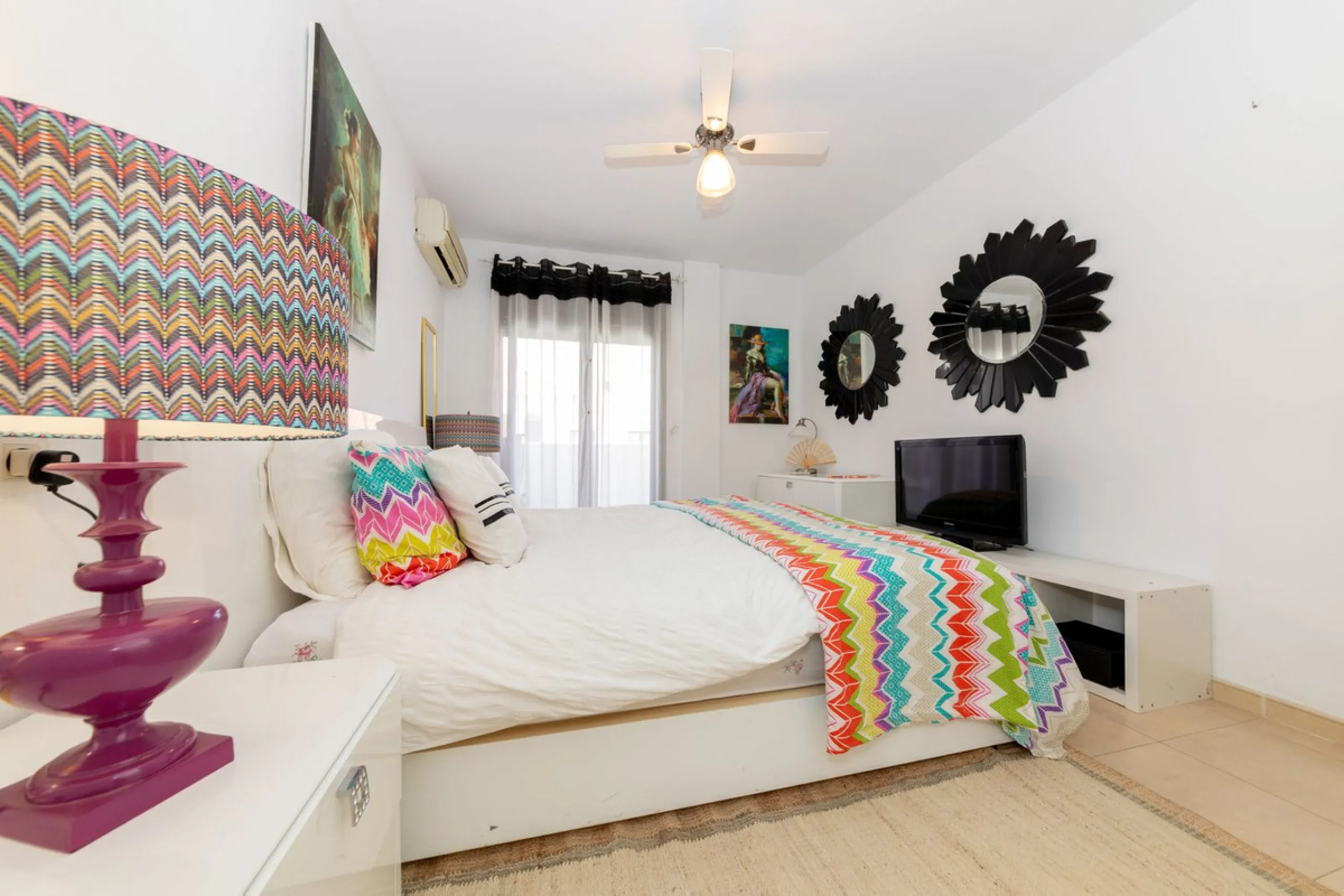 Apartment - Middle Floor Apartment в продаже в Marbella, Málaga. В доме 2 спален и 2 ванных комнат. Площадь дома 110 м²