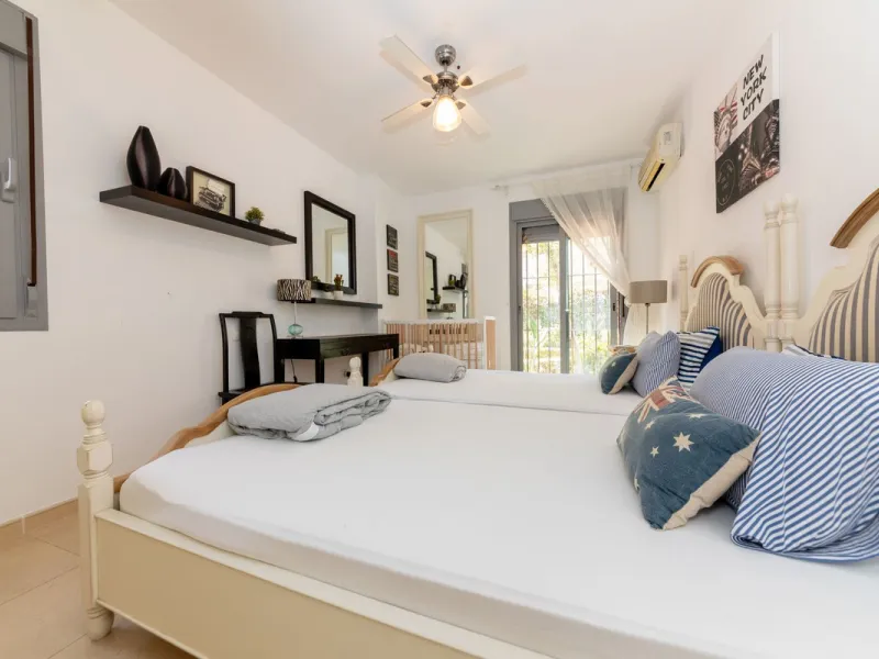 Apartment - Middle Floor Apartment в продаже в Marbella, Málaga. В доме 2 спален и 2 ванных комнат. Площадь дома 110 м²
