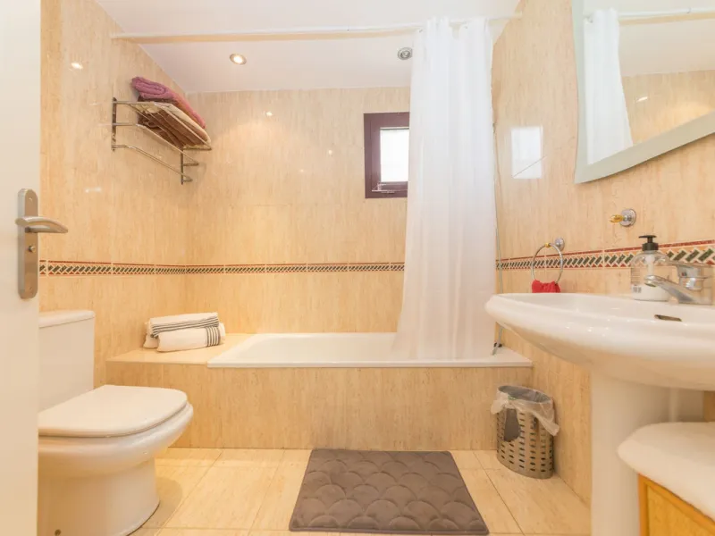 Apartment - Middle Floor Apartment в продаже в Marbella, Málaga. В доме 2 спален и 2 ванных комнат. Площадь дома 110 м²
