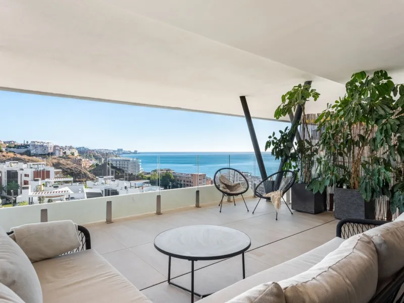Apartment - Penthouse Duplex в продаже в Fuengirola, Málaga. В доме 2 спален и 2 ванных комнат. Площадь дома 107 м²