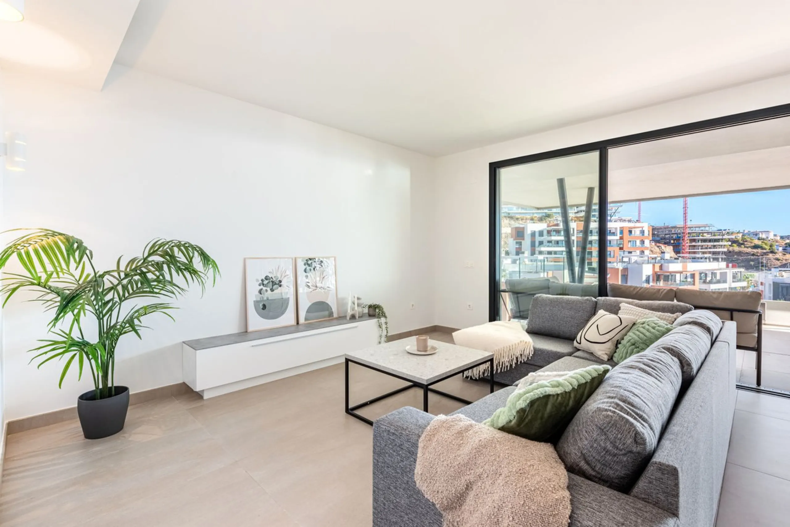 Apartment - Penthouse Duplex в продаже в Fuengirola, Málaga. В доме 2 спален и 2 ванных комнат. Площадь дома 107 м²