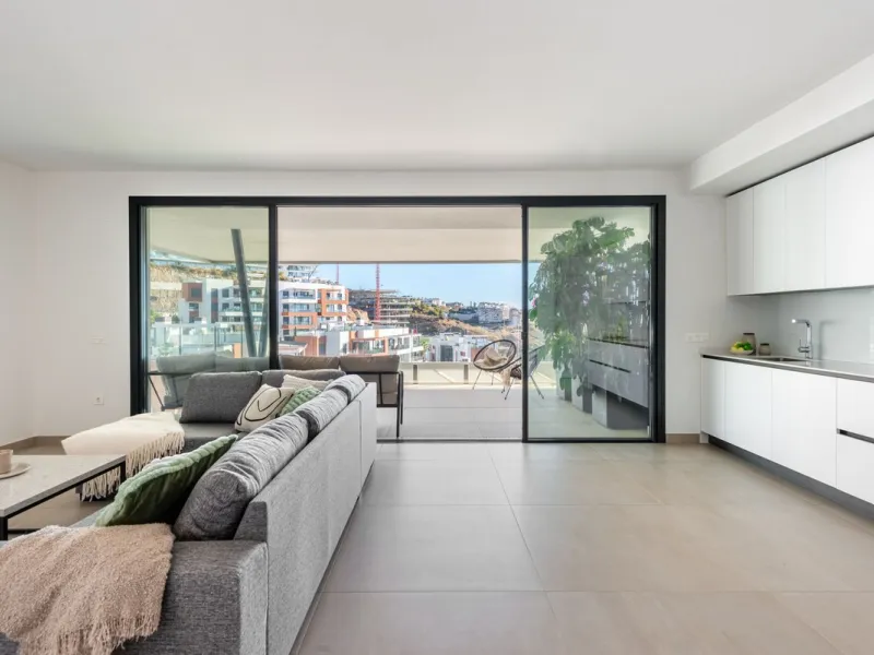 Apartment - Penthouse Duplex в продаже в Fuengirola, Málaga. В доме 2 спален и 2 ванных комнат. Площадь дома 107 м²