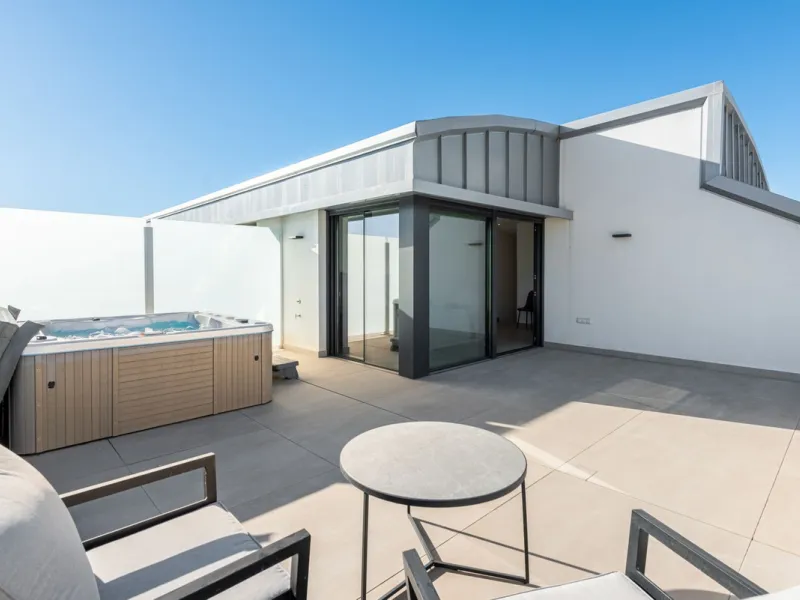 Apartment - Penthouse Duplex в продаже в Fuengirola, Málaga. В доме 2 спален и 2 ванных комнат. Площадь дома 107 м²