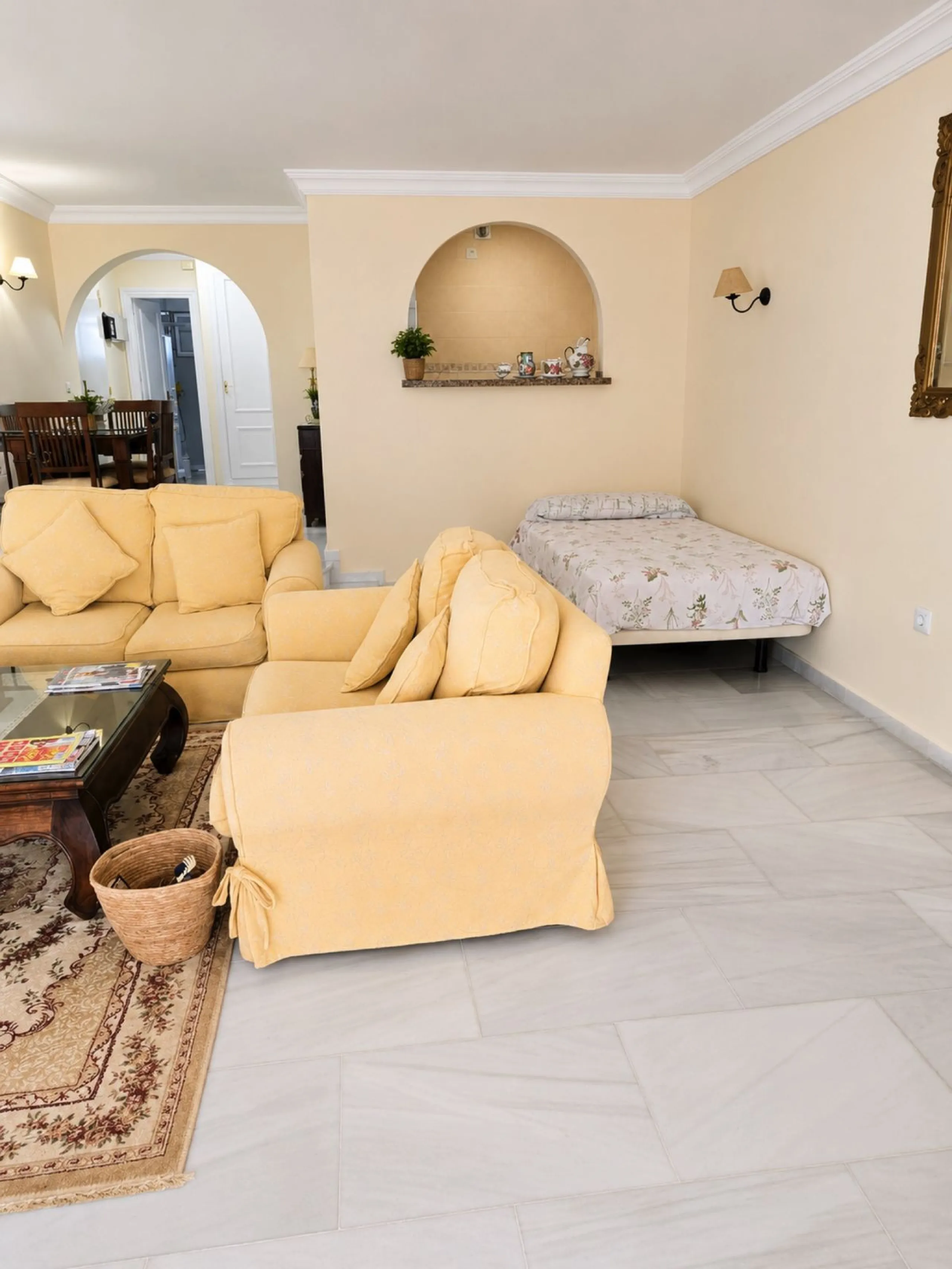 Charming Ground-Floor Apartment with Private Garden – Paraíso-Barronal, Estepona
