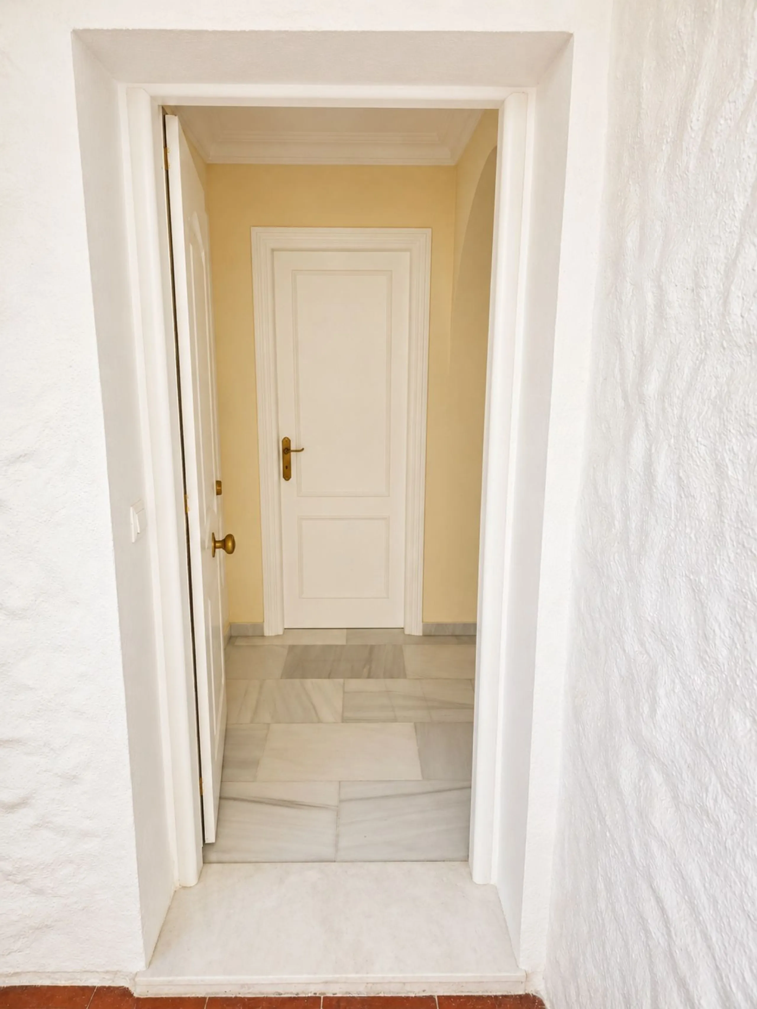 Charming Ground-Floor Apartment with Private Garden – Paraíso-Barronal, Estepona