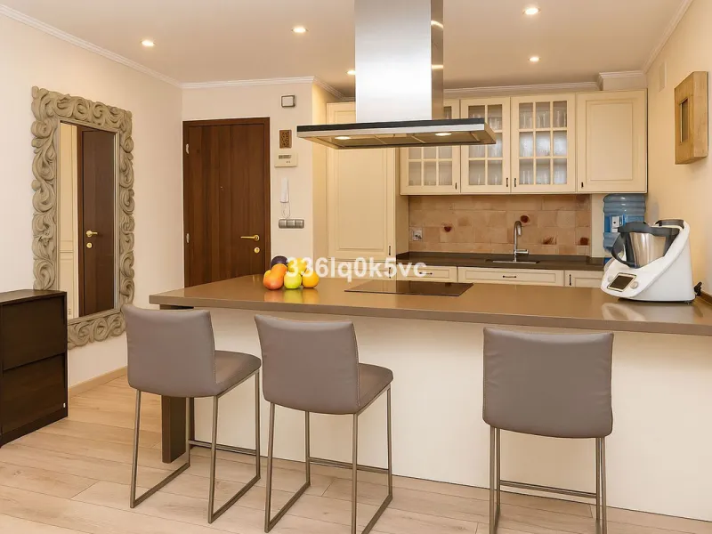 Apartment - Middle Floor Apartment в продаже в Marbella, Málaga. В доме 2 спален и 1 ванных комнат. Площадь дома 90 м²