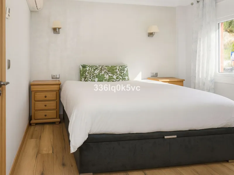 Apartment - Middle Floor Apartment в продаже в Marbella, Málaga. В доме 2 спален и 1 ванных комнат. Площадь дома 90 м²