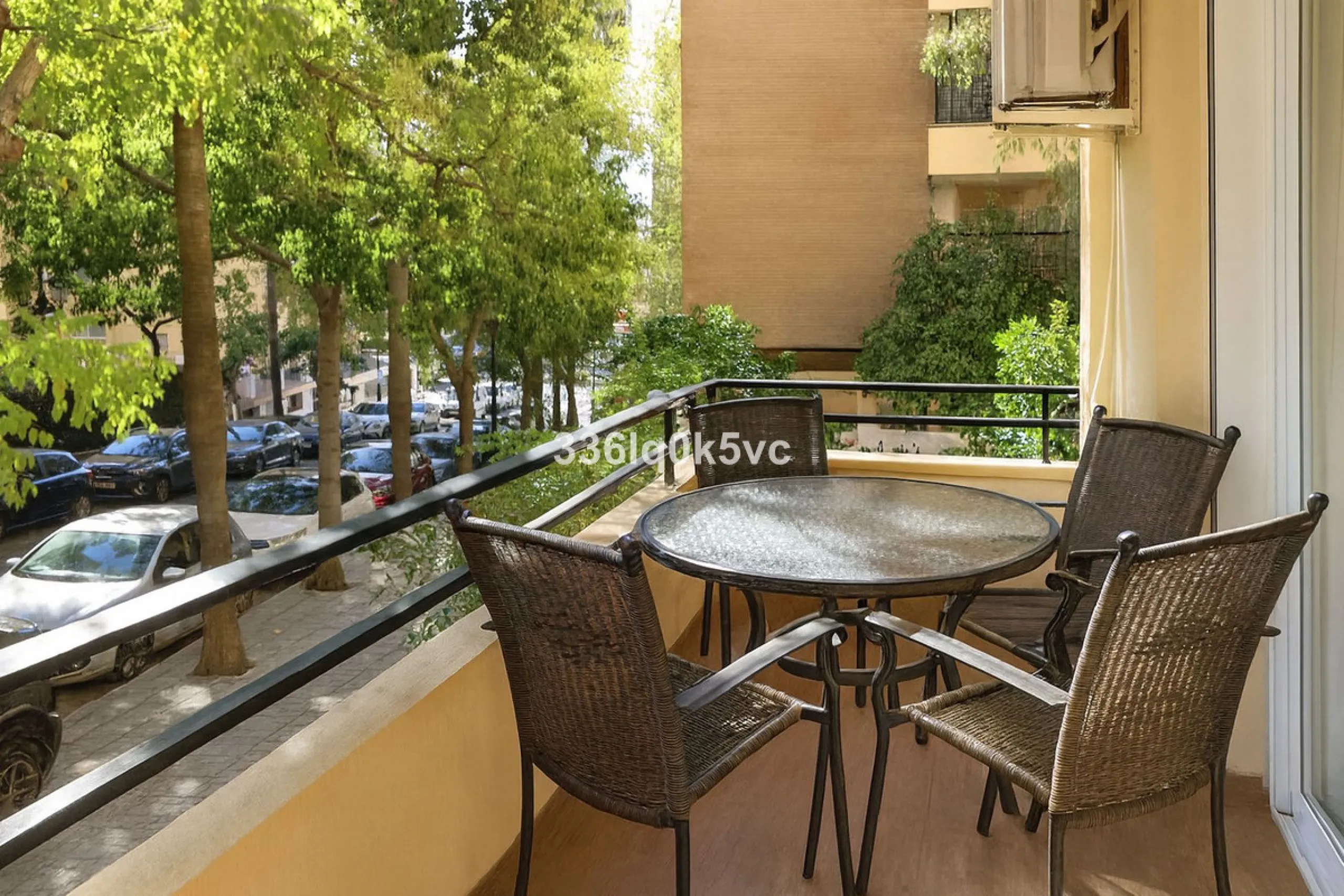 Apartment - Middle Floor Apartment в продаже в Marbella, Málaga. В доме 2 спален и 1 ванных комнат. Площадь дома 90 м²