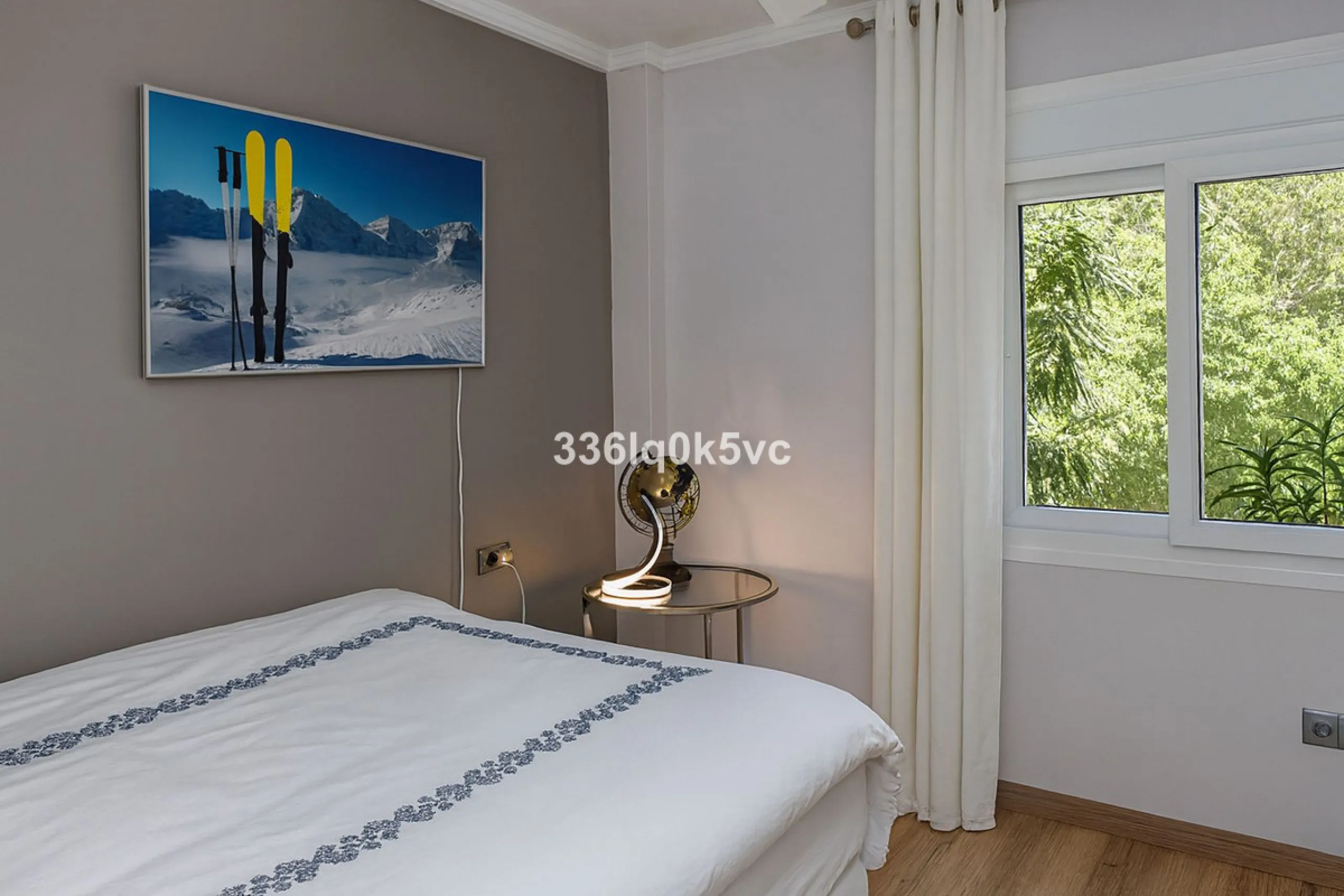 Apartment - Middle Floor Apartment в продаже в Marbella, Málaga. В доме 2 спален и 1 ванных комнат. Площадь дома 90 м²
