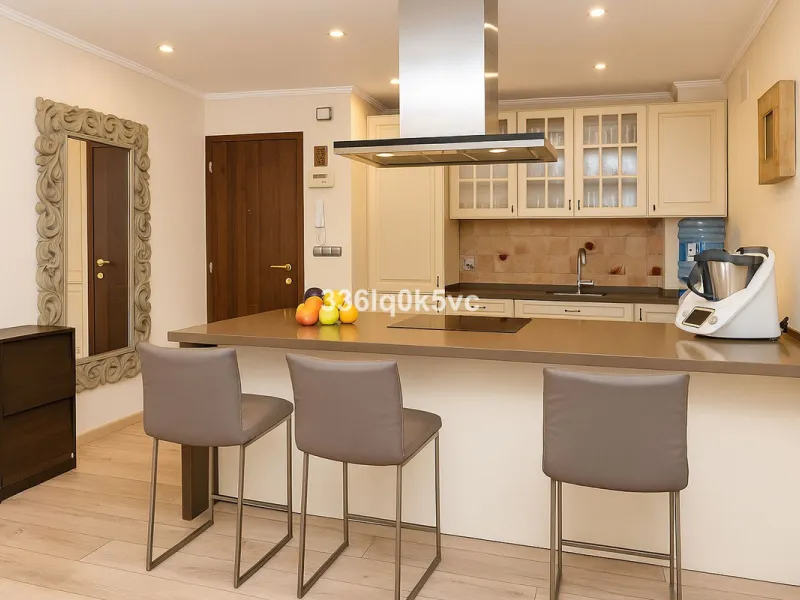 Apartment - Middle Floor Apartment в продаже в Marbella, Málaga. В доме 2 спален и 1 ванных комнат. Площадь дома 90 м²