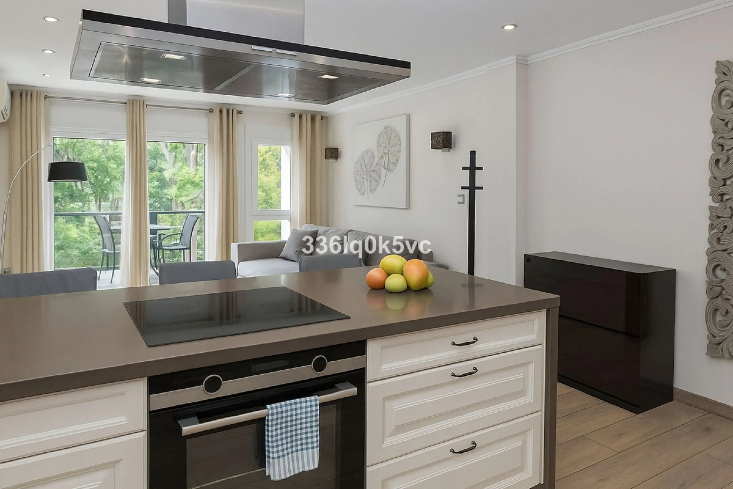 Apartment - Middle Floor Apartment в продаже в Marbella, Málaga. В доме 2 спален и 1 ванных комнат. Площадь дома 90 м²