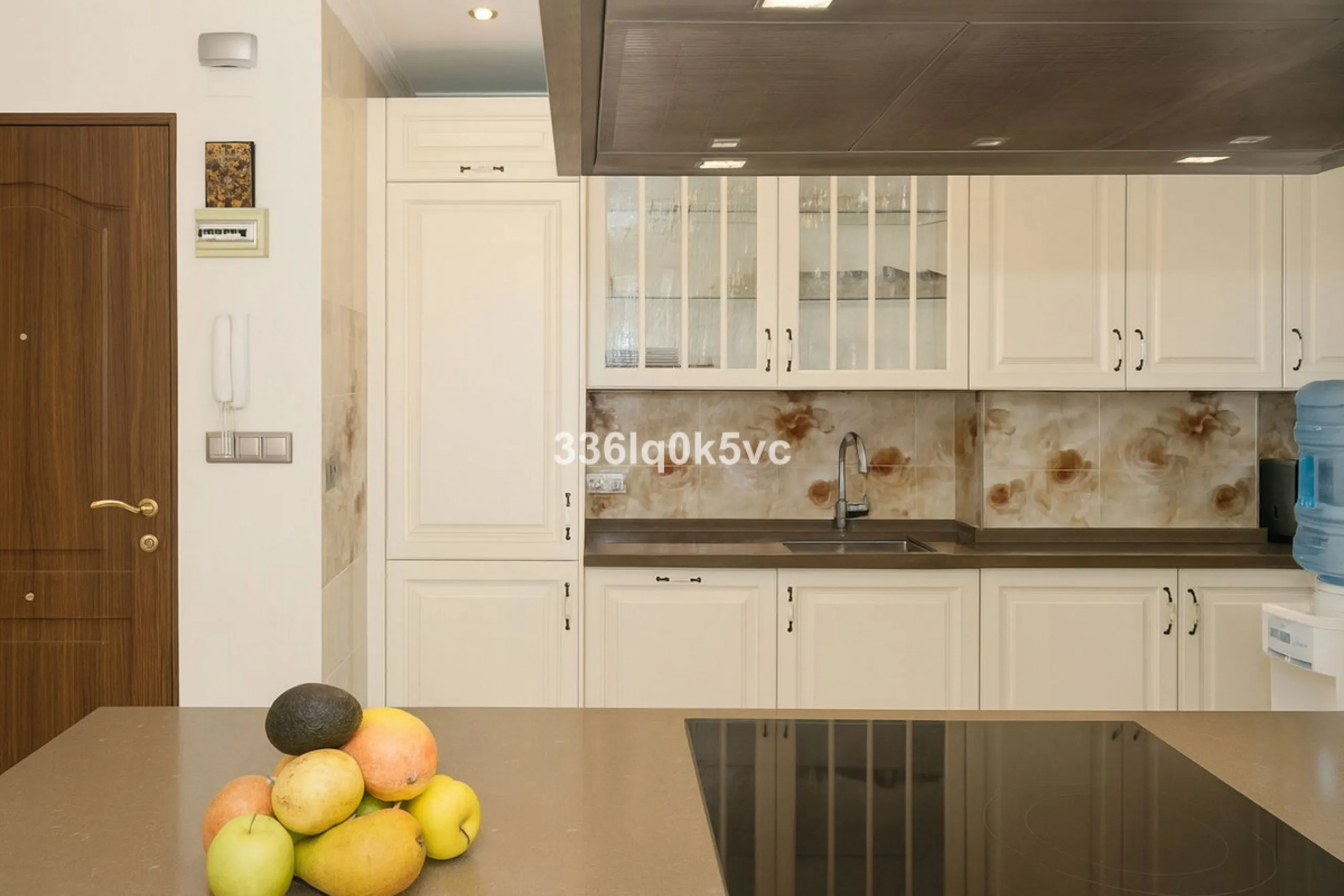 Apartment - Middle Floor Apartment в продаже в Marbella, Málaga. В доме 2 спален и 1 ванных комнат. Площадь дома 90 м²