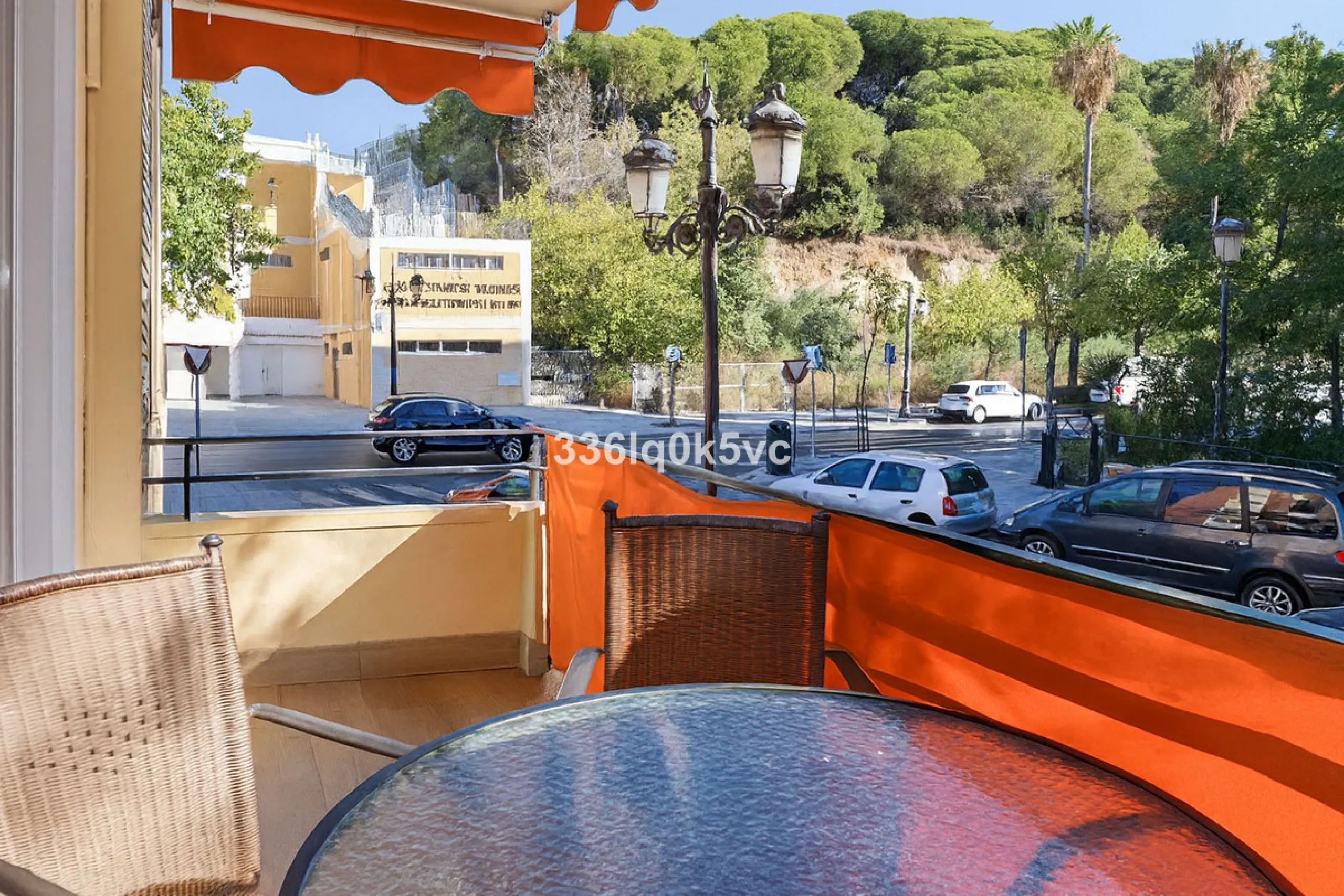 Apartment - Middle Floor Apartment в продаже в Marbella, Málaga. В доме 2 спален и 1 ванных комнат. Площадь дома 90 м²