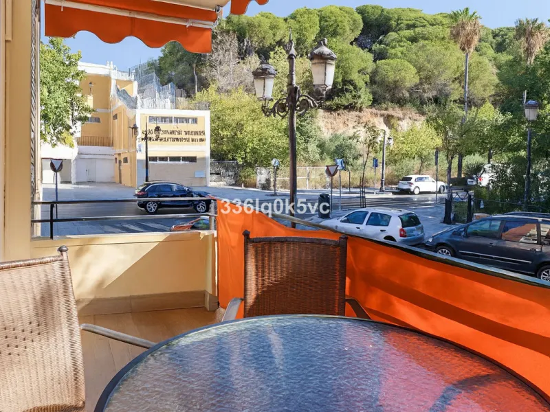 Apartment - Middle Floor Apartment в продаже в Marbella, Málaga. В доме 2 спален и 1 ванных комнат. Площадь дома 90 м²