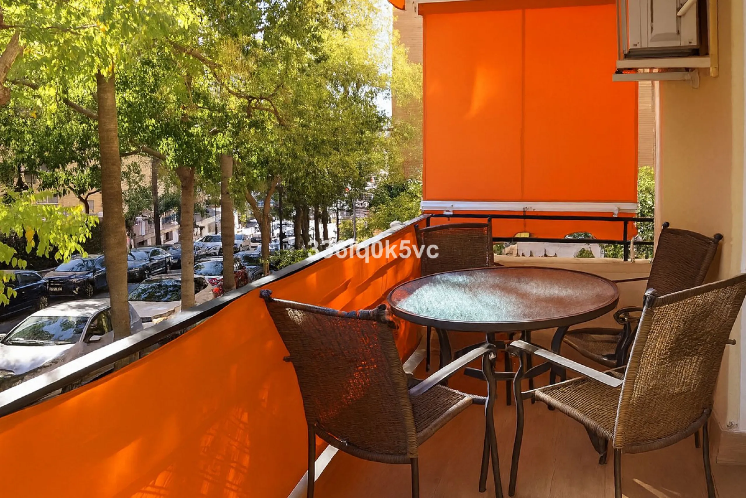 Apartment - Middle Floor Apartment в продаже в Marbella, Málaga. В доме 2 спален и 1 ванных комнат. Площадь дома 90 м²