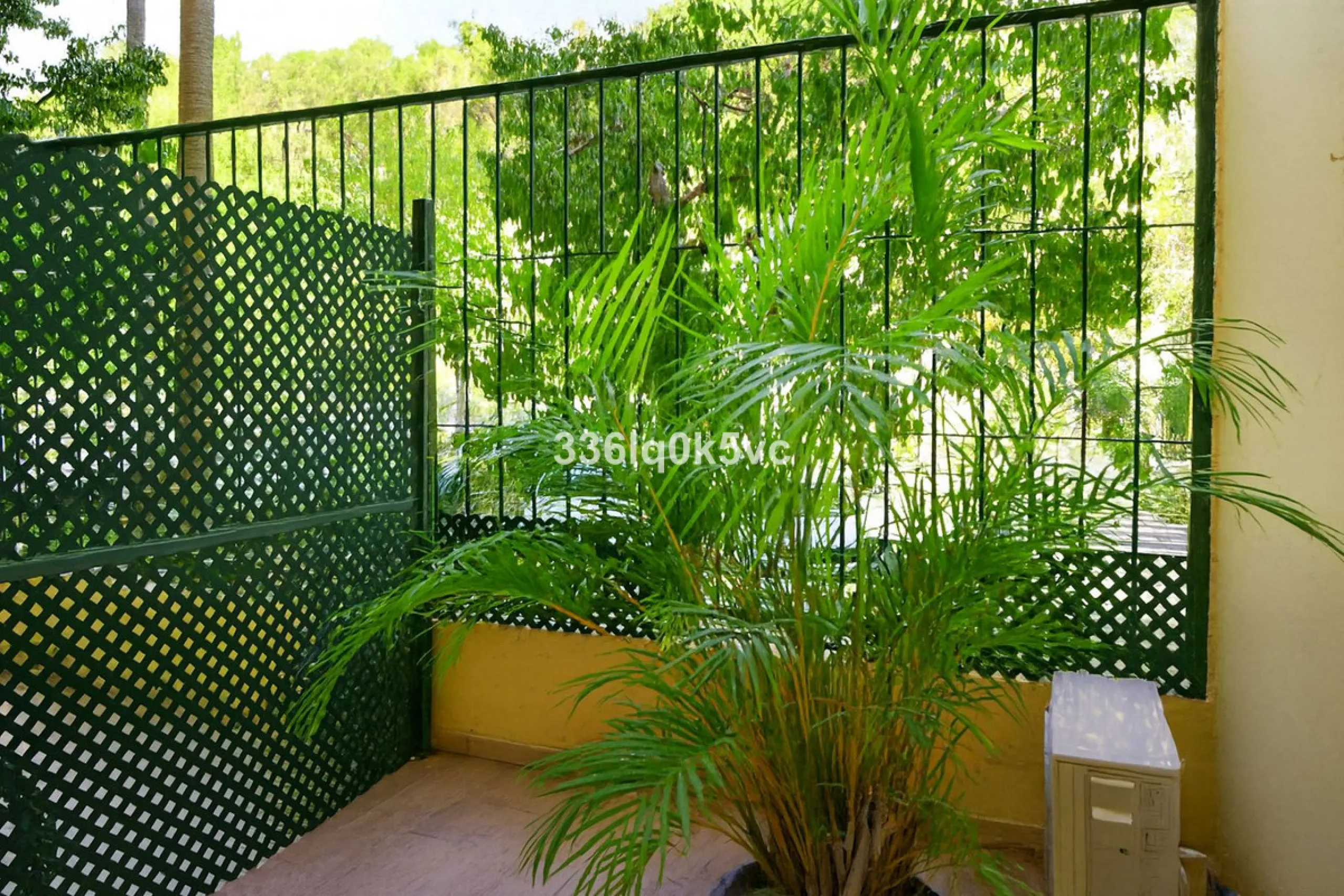 Apartment - Middle Floor Apartment в продаже в Marbella, Málaga. В доме 2 спален и 1 ванных комнат. Площадь дома 90 м²