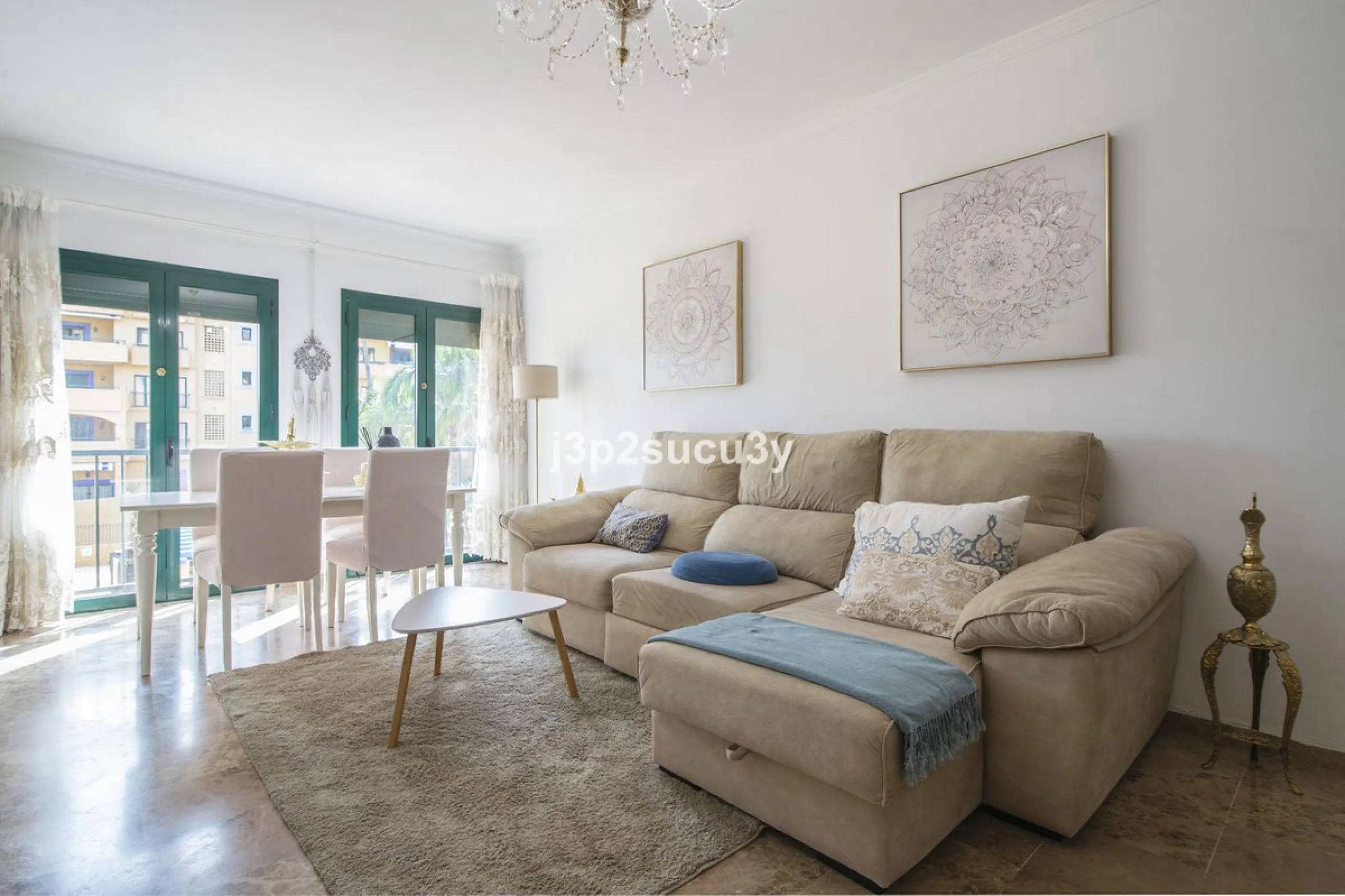 San Pedro de Alcántara: 'Los Almendros', a gated complex that combines elegance, security and quality of life.
