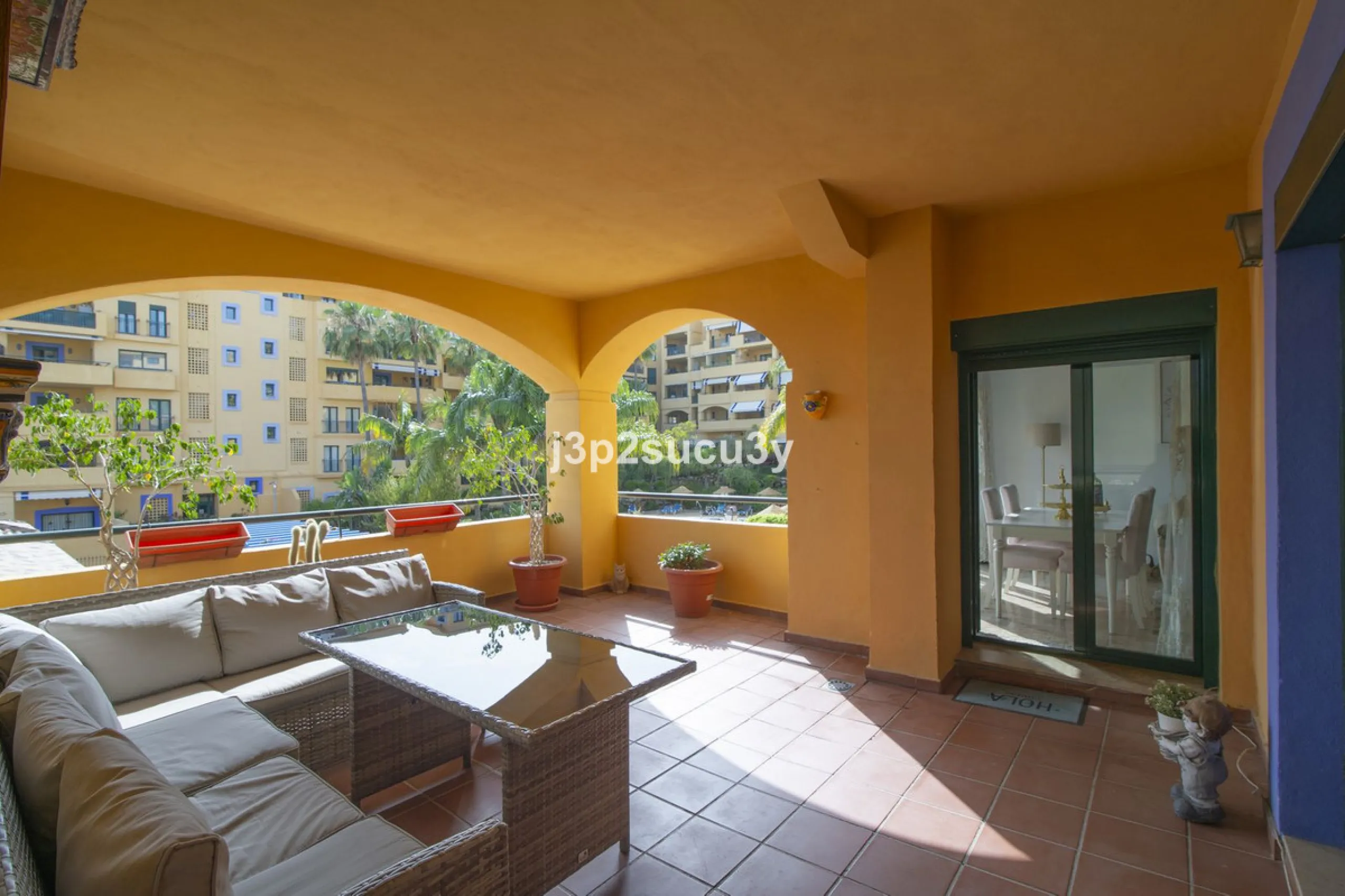 San Pedro de Alcántara: 'Los Almendros', a gated complex that combines elegance, security and quality of life.