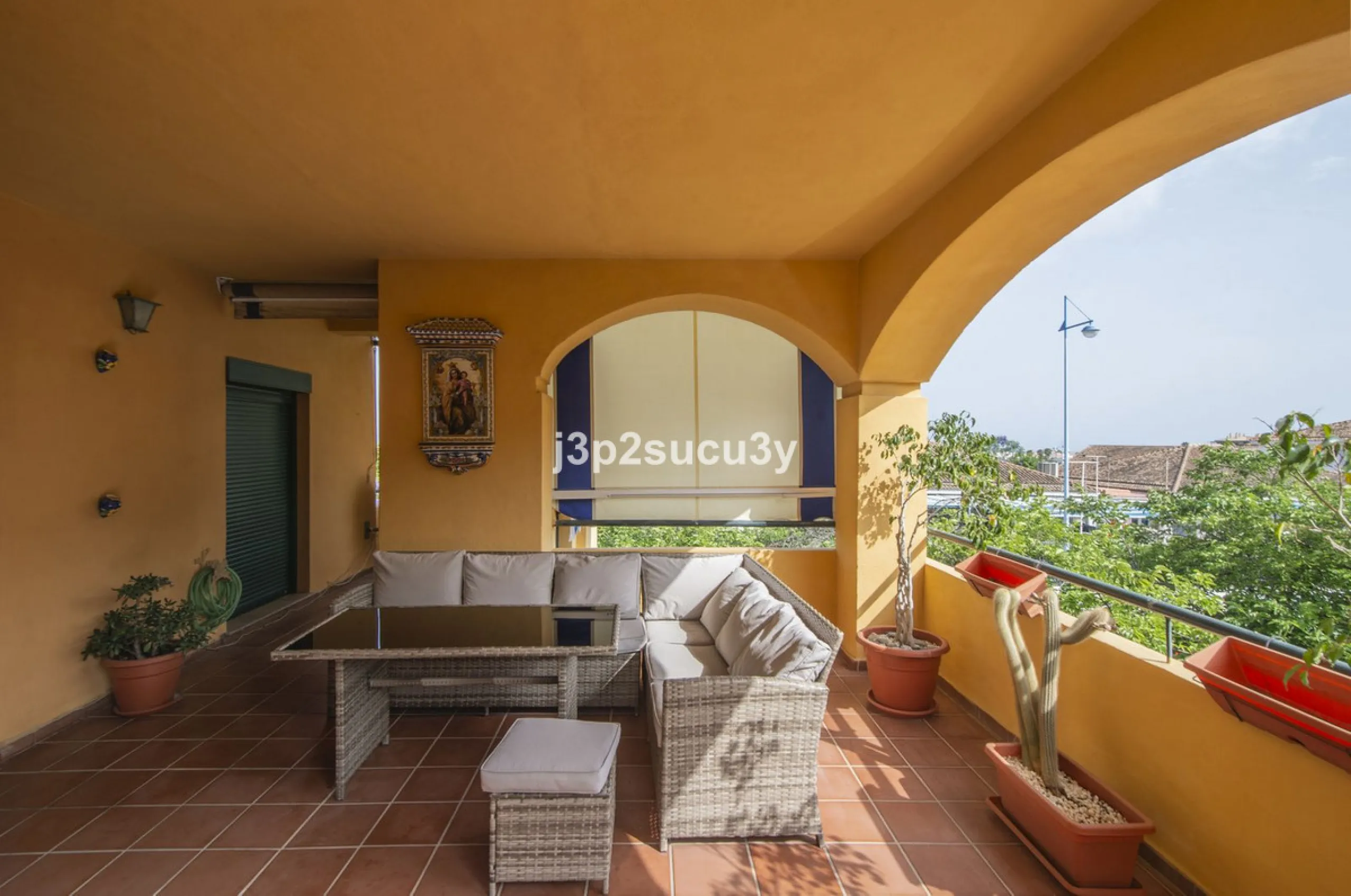 San Pedro de Alcántara: 'Los Almendros', a gated complex that combines elegance, security and quality of life.