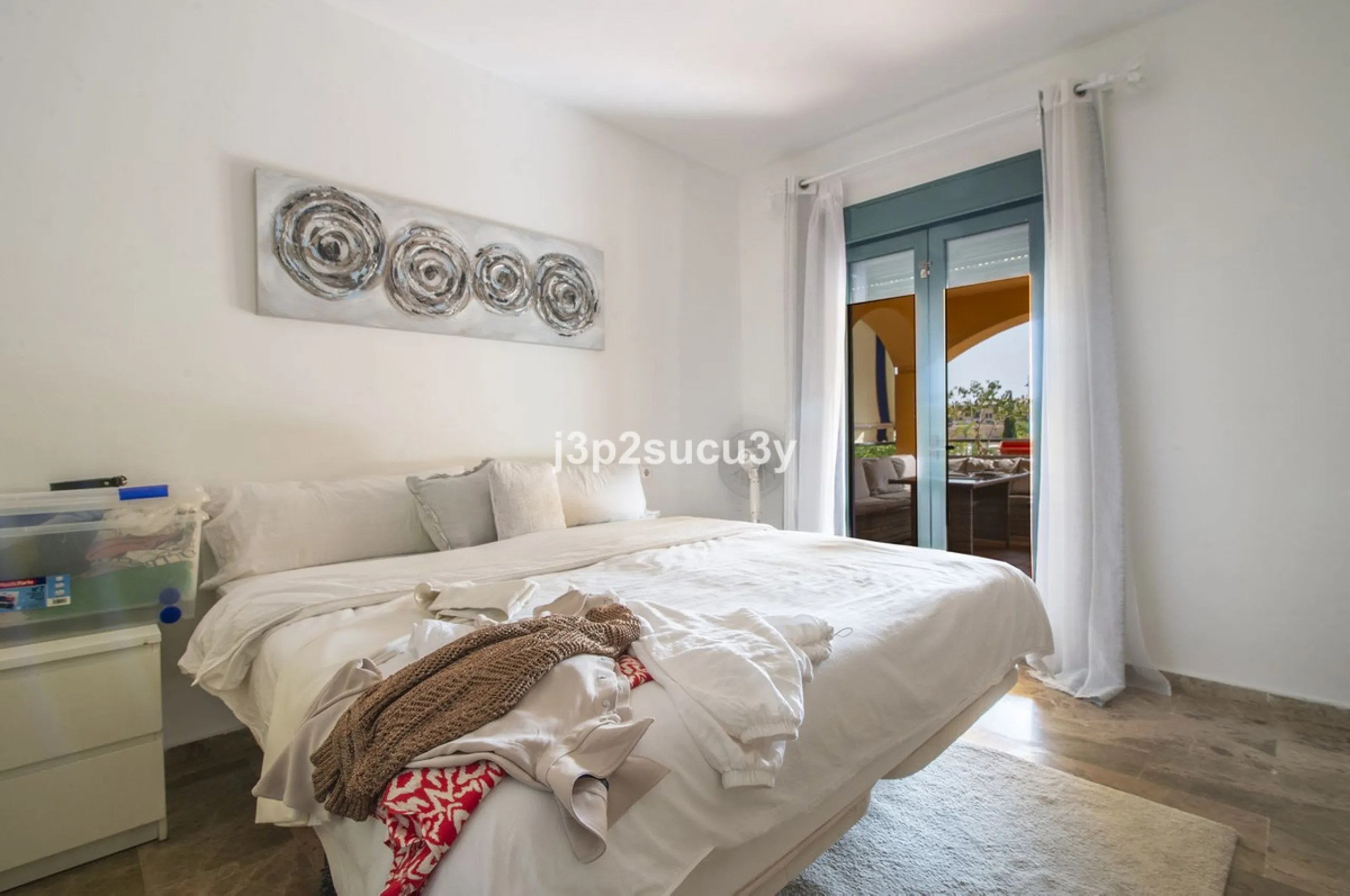 San Pedro de Alcántara: 'Los Almendros', a gated complex that combines elegance, security and quality of life.