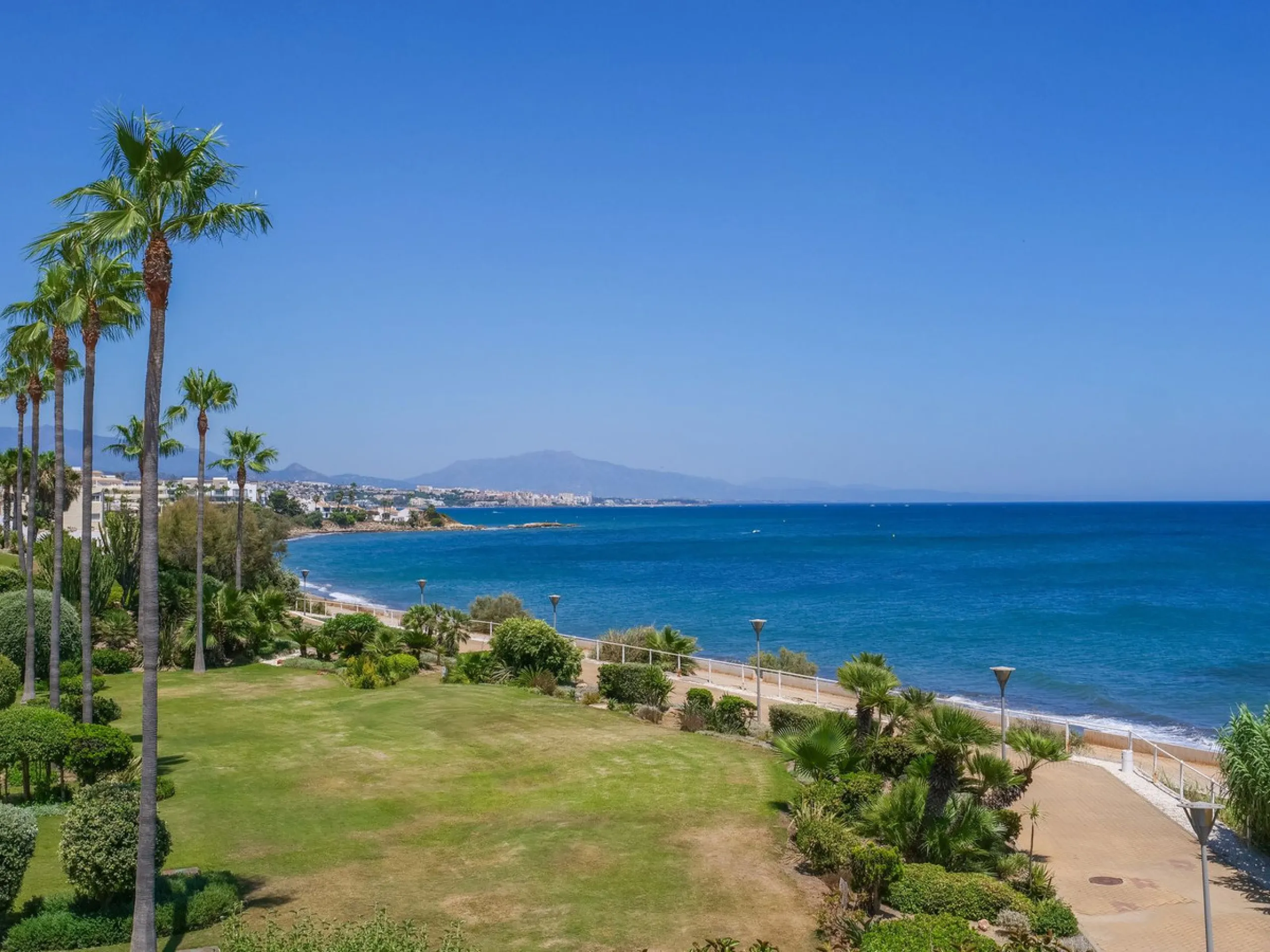Unique beachfront opportunity located in the sought-after area of Buenas Noches, Estepona, this frontline beach apartment offers direct access to the Mediterranean and uninterrupted panoramic sea views. The property features two spacious bedrooms and two 