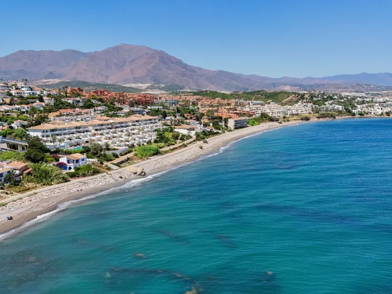Unique beachfront opportunity located in the sought-after area of Buenas Noches, Estepona, this frontline beach apartment offers direct access to the Mediterranean and uninterrupted panoramic sea views. The property features two spacious bedrooms and two 