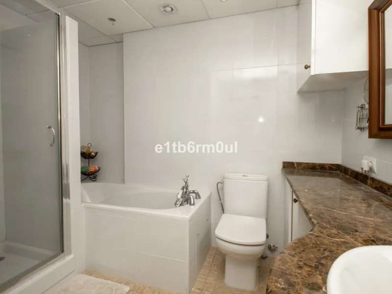 Apartment - Ground Floor Apartment в продаже в Marbella, Málaga. В доме 1 спален и 1 ванных комнат. Площадь дома 81 м²