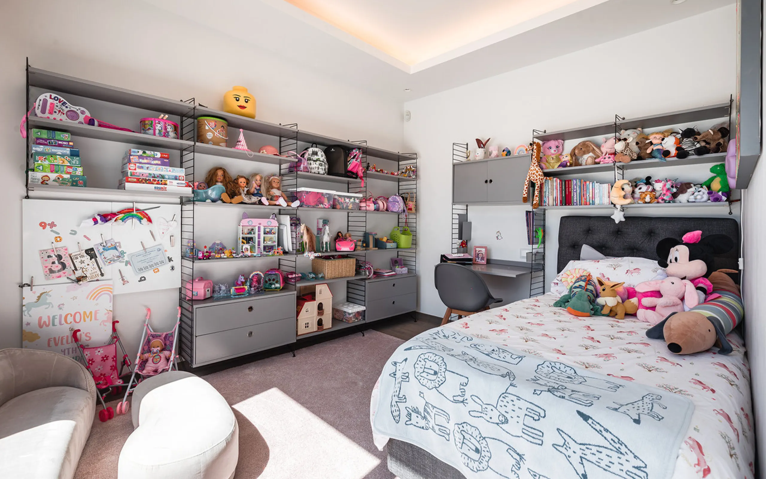 House - Detached Villa в продаже в Marbella, Málaga. В доме 7 спален и 6 ванных комнат. Площадь дома 913 м². Площадь участка 1070 м²
