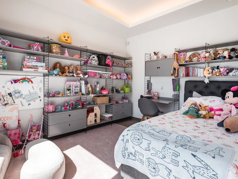 House - Detached Villa в продаже в Marbella, Málaga. В доме 7 спален и 6 ванных комнат. Площадь дома 913 м². Площадь участка 1070 м²